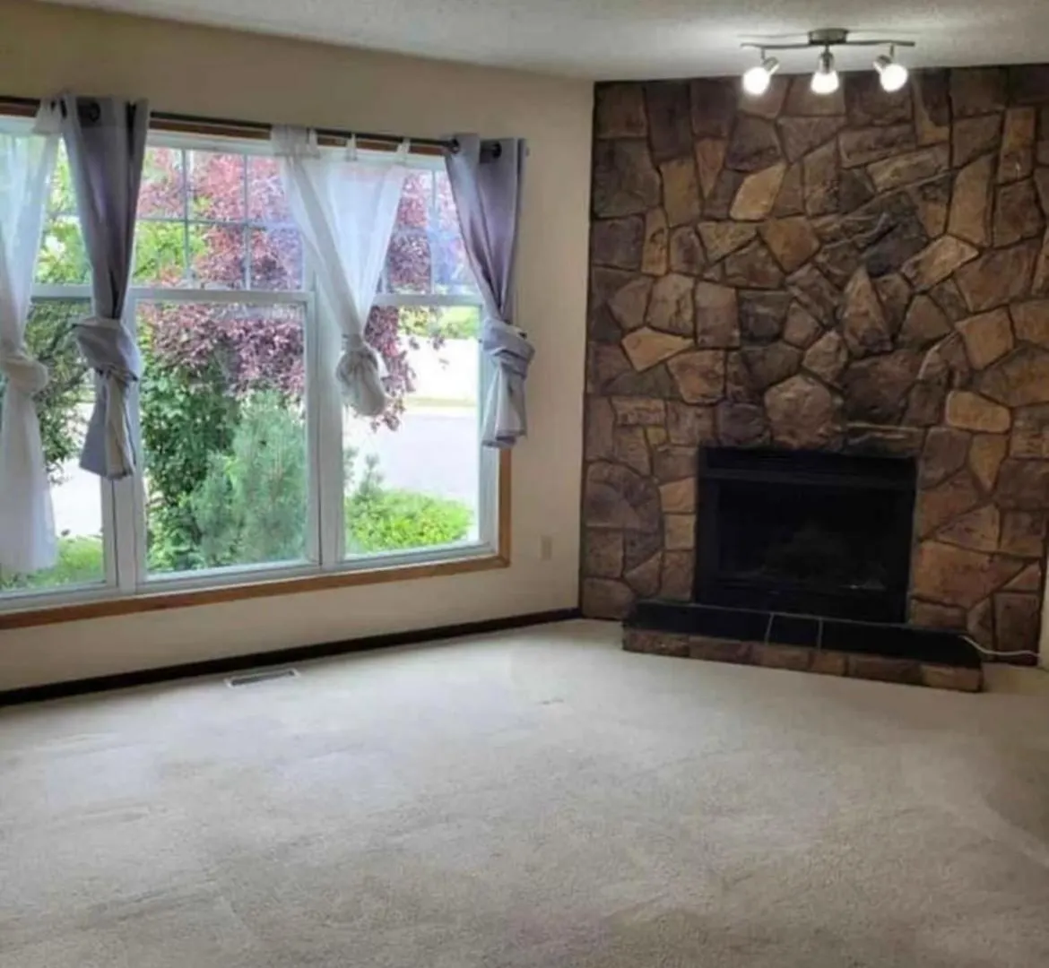 YYC Macewan Cottage 0*,  קנדה